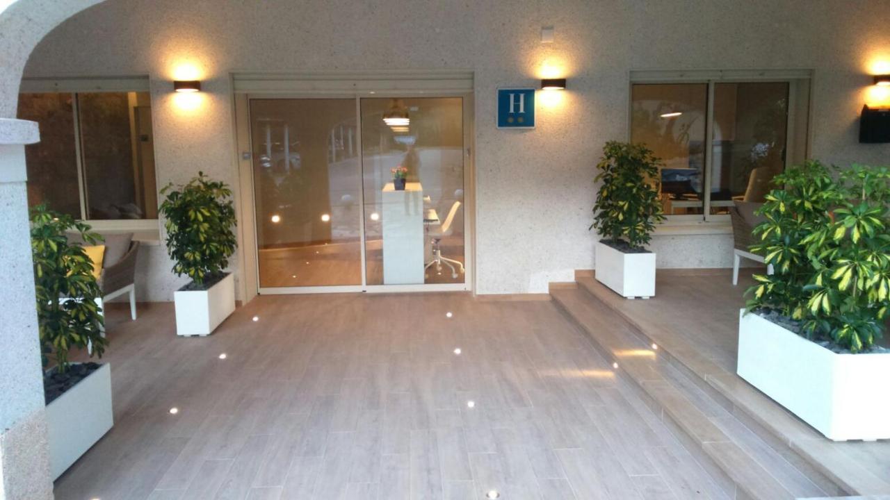 Hotel Llorca Platja de l'Almadrava Ngoại thất bức ảnh