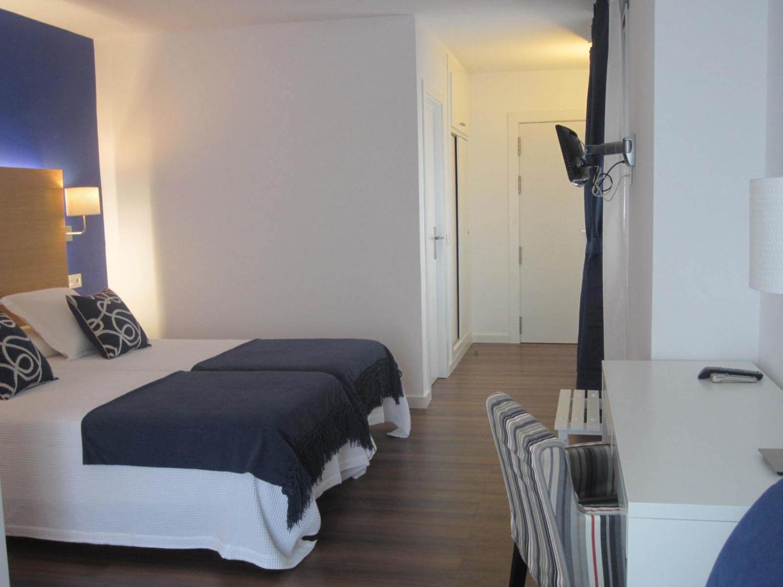 Hotel Llorca Platja de l'Almadrava Phòng bức ảnh
