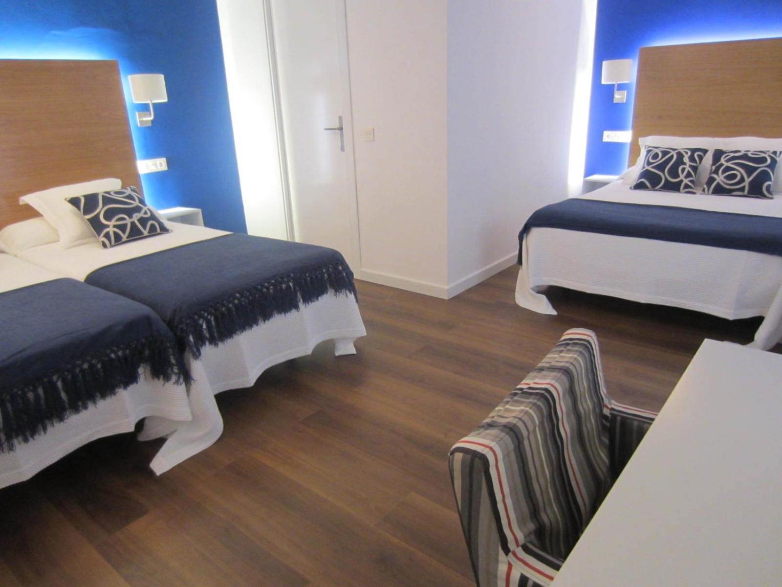 Hotel Llorca Platja de l'Almadrava Phòng bức ảnh