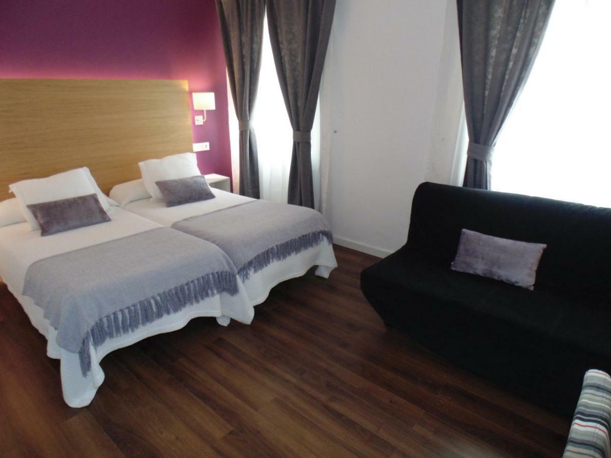 Hotel Llorca Platja de l'Almadrava Ngoại thất bức ảnh